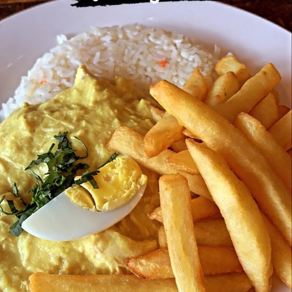 Aji de Gallina Arroz Papas Fritas